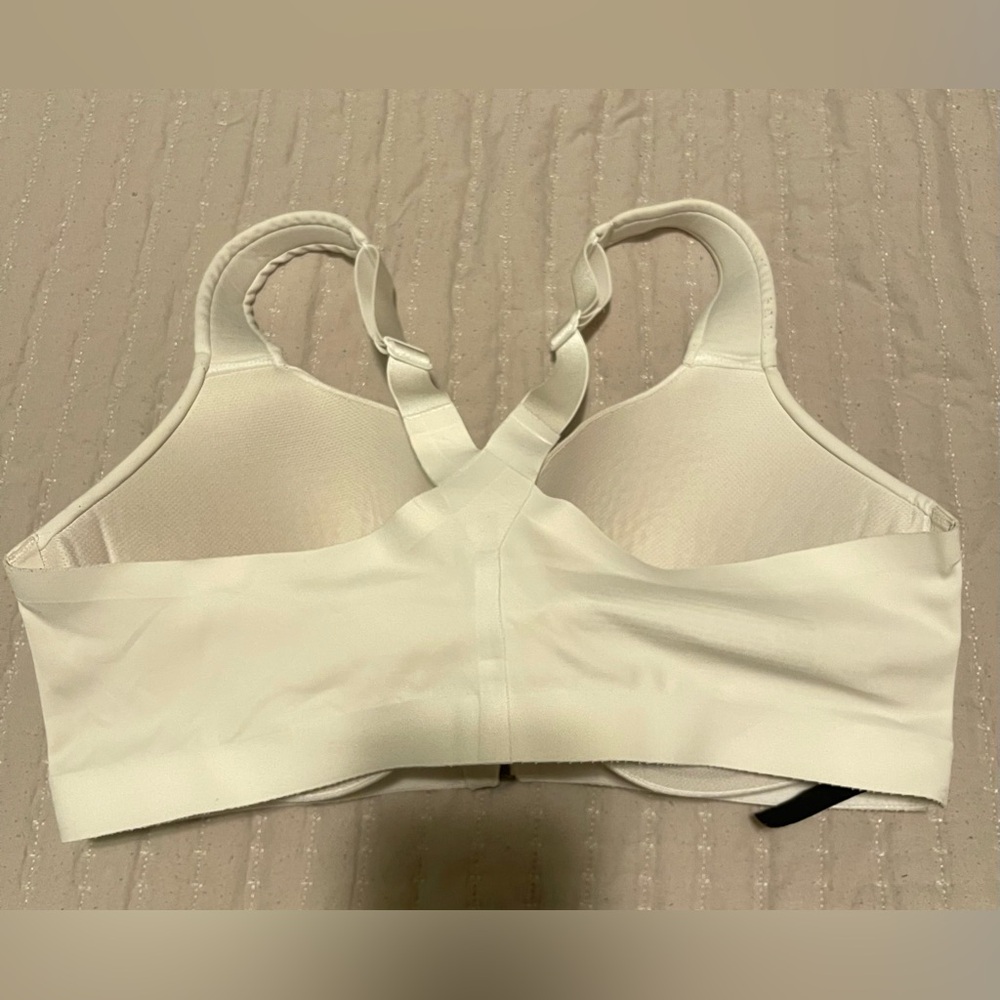 VSX Knockout - Front-Close Sports Bra (HIGH IMPACT) - Picture 3 of 6
